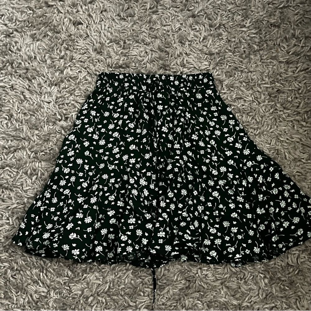 princess polly green floral skirt size 0